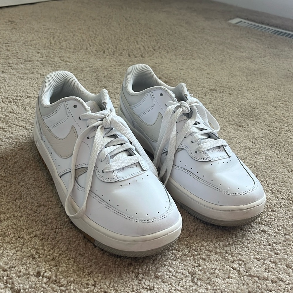 Nike Women’s Gamma Force Shoes Size 9